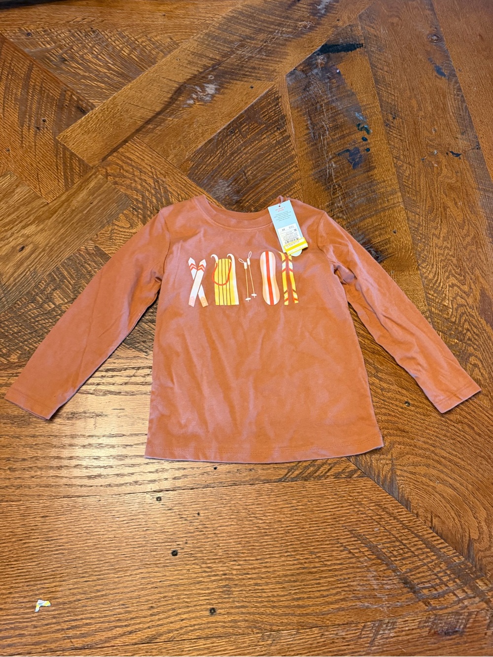 Cat & Jack Long-Sleeve Tee in Rust with Ski Graphic Sz 5T
